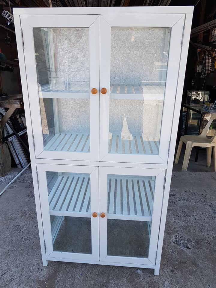 Sliding Doors & Partitions